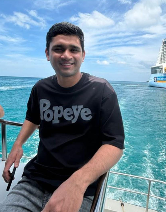 Saveer Lopes - Manager